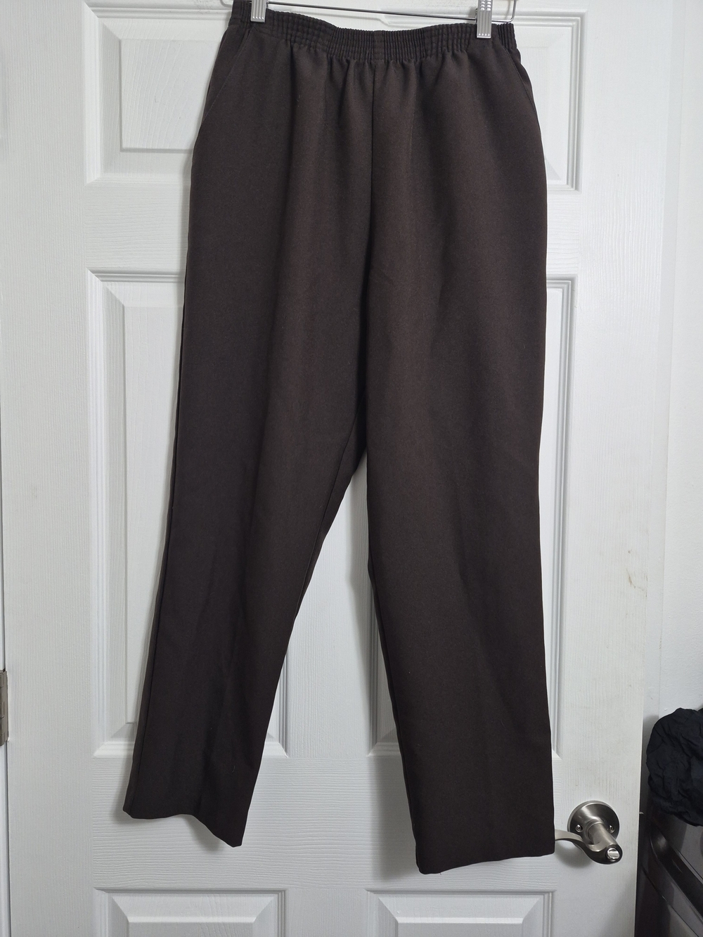 Women's Elastic-Waist Straight-Leg Pants - Dark Brown Made In Canada